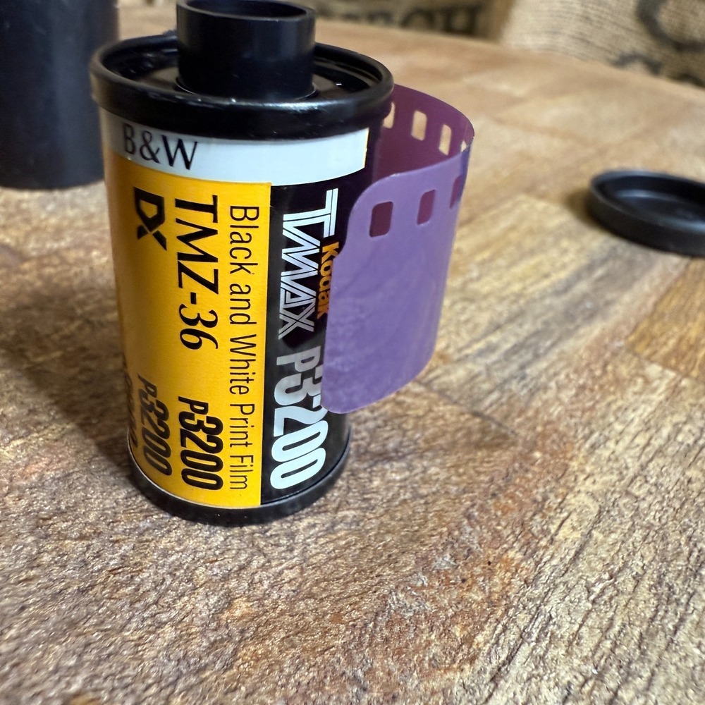 Kodak T-MAX P3200 TMZ-36 35mm B&W Film 36 Exp Expired Unused No Box